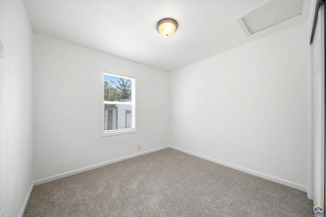 2510 SE Wisconsin AVE, Topeka, KS 66605