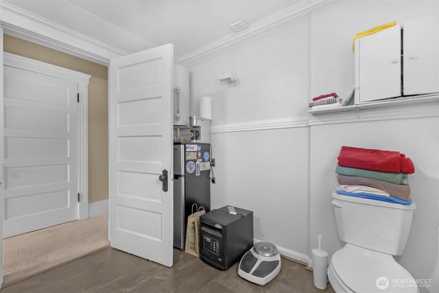 708 Warren Avenue N, Seattle, WA 98109