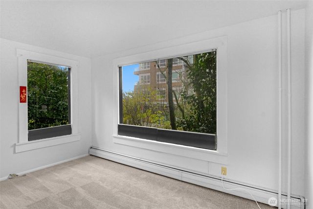 708 Warren Avenue N, Seattle, WA 98109