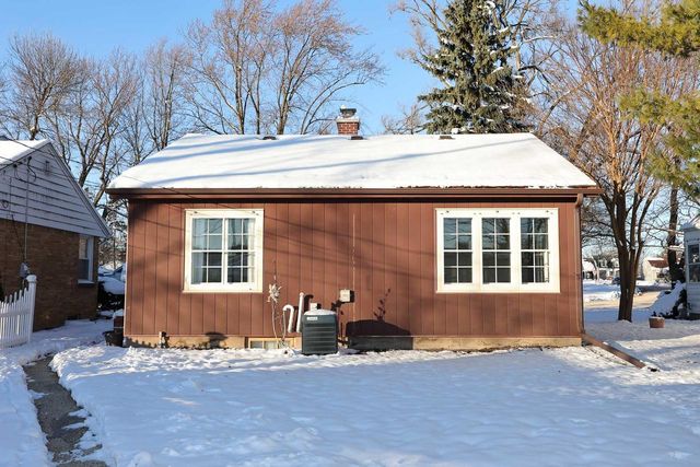 10907 Glenway COURT, Wauwatosa, WI 53222