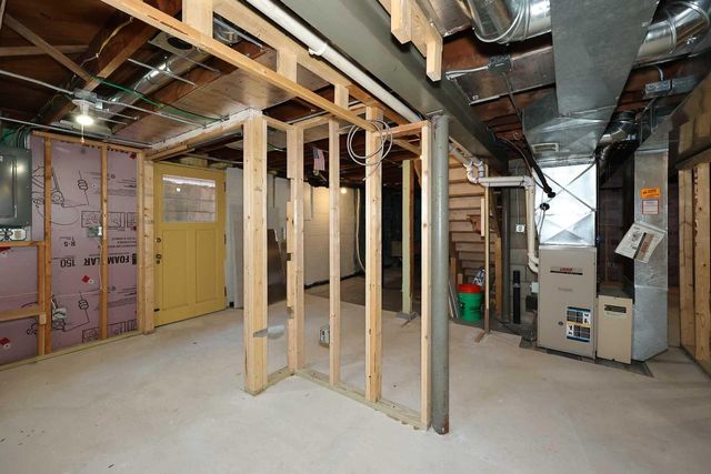 10907 Glenway COURT, Wauwatosa, WI 53222