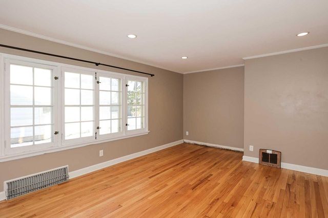 10907 Glenway COURT, Wauwatosa, WI 53222