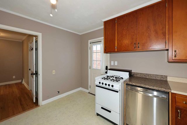 10907 Glenway COURT, Wauwatosa, WI 53222