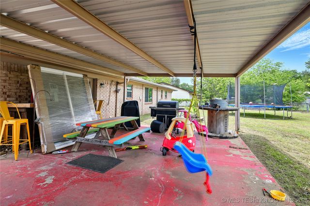 300 Michele, Calera, OK 74730