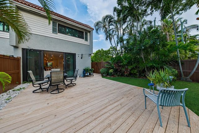1315 MIAMI Road D, Fort Lauderdale, FL 33316