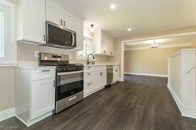 8839 Billings Road, Kirtland, OH 44094