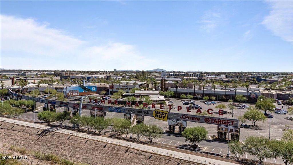 Image 36 of property listing at 2402 E 5TH Street 1446, Tempe, AZ 85288