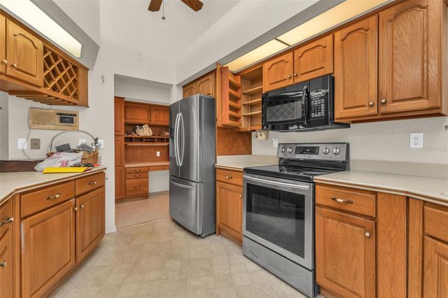 2813 CORAL WAY, Punta Gorda, FL 33950