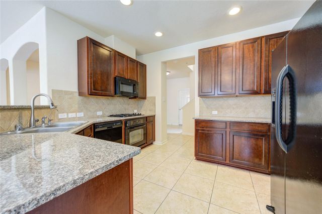 3939 Calgary Circle, Missouri City, TX 77459