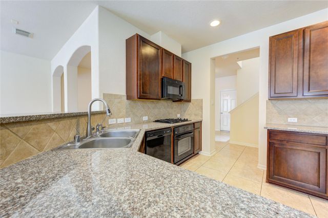 3939 Calgary Circle, Missouri City, TX 77459