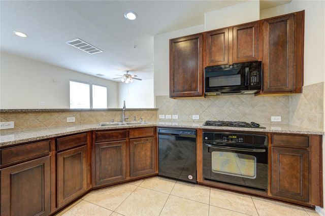 3939 Calgary Circle, Missouri City, TX 77459
