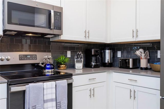 9332 SOMMERSET HILLS DRIVE, Davenport, FL 33896