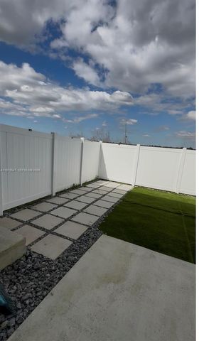 1070 NW 6th Ter, Florida City, FL 33034