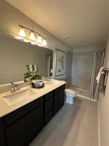 1070 NW 6th Ter, Florida City, FL 33034