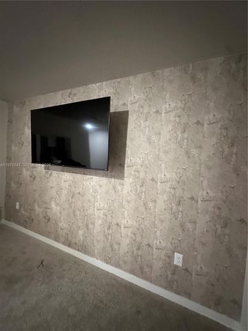 1070 NW 6th Ter, Florida City, FL 33034