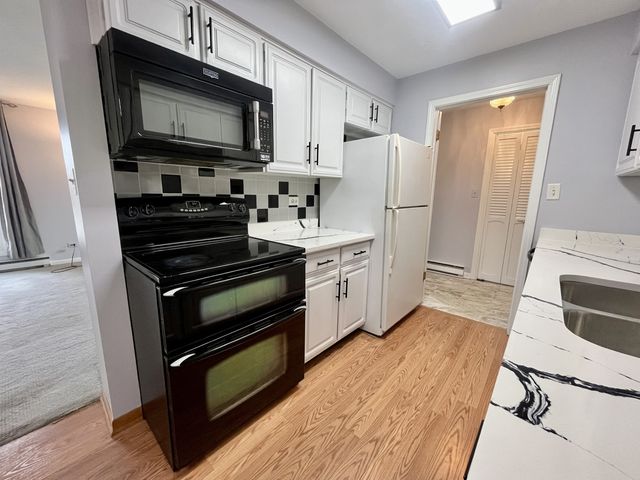 9800 S Karlov Avenue 2D, Oak Lawn, IL 60453