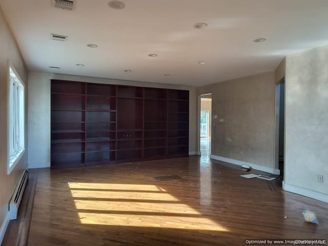 73 W Maple Avenue, Monsey, NY 10952