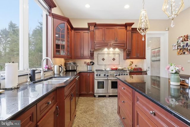 534 HOLLY KNOLL, Churchville, PA 18966