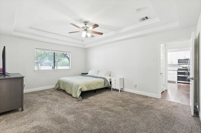 2405 Castle Street, Irving, TX 75038