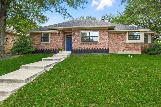 2405 Castle Street, Irving, TX 75038