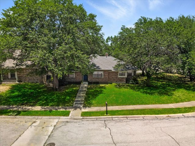2405 Castle Street, Irving, TX 75038