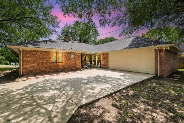 2405 Castle Street, Irving, TX 75038