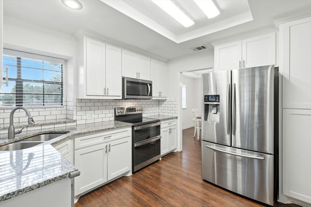 2405 Castle Street, Irving, TX 75038