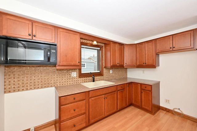 3131 Burrell STREET, Milwaukee, WI 53207