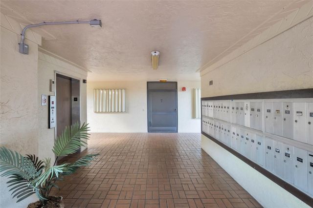 23344 Carolwood Lane 302, Boca Raton, FL 33428