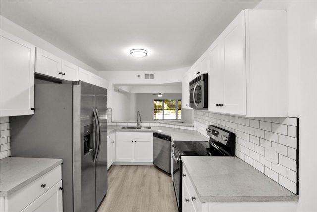 23344 Carolwood Lane 302, Boca Raton, FL 33428