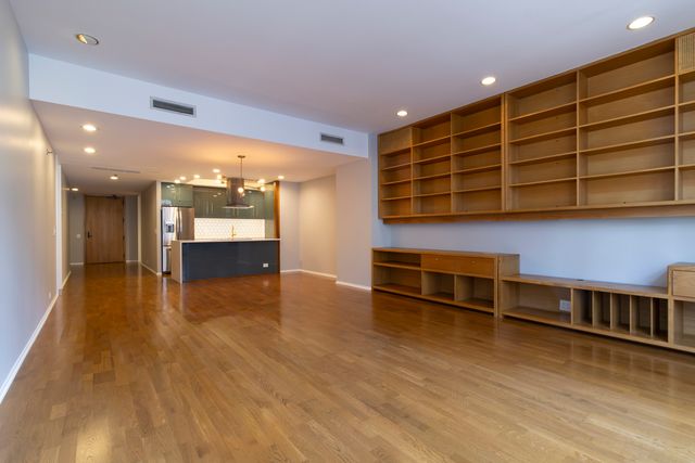 680 N Lake Shore Drive 1109, Chicago, IL 60611