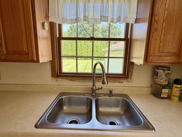 1720 Myra Avenue, Janesville, WI 53548