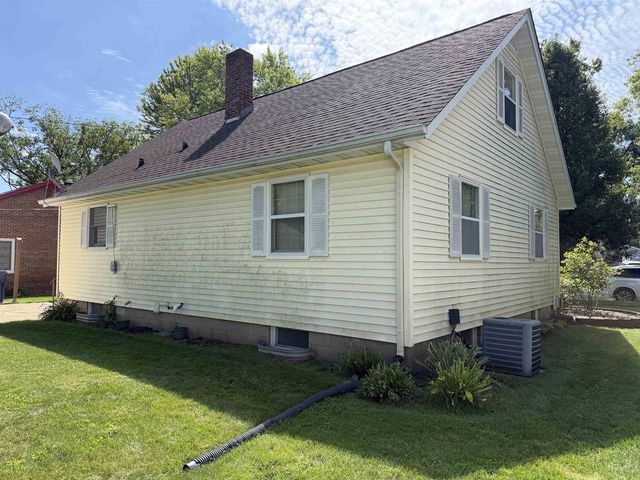 1720 Myra Avenue, Janesville, WI 53548