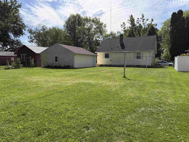 1720 Myra Avenue, Janesville, WI 53548