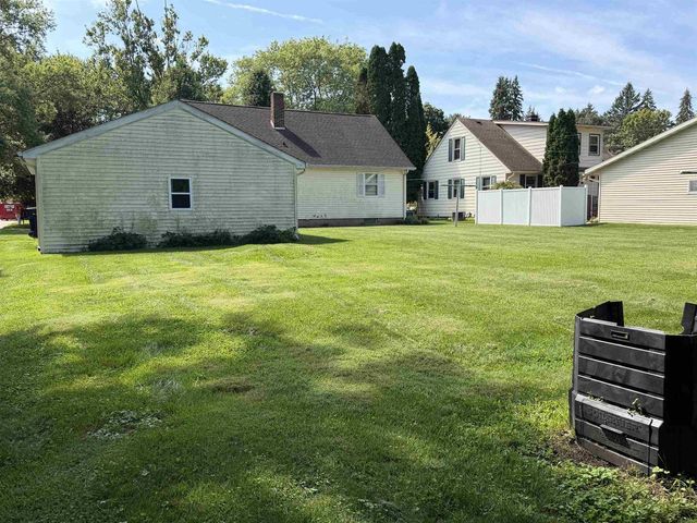 1720 Myra Avenue, Janesville, WI 53548