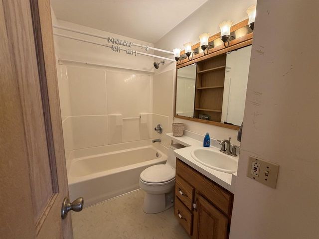 1720 Myra Avenue, Janesville, WI 53548