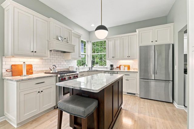 4949 Lake DRIVE, West Bend, WI 53095