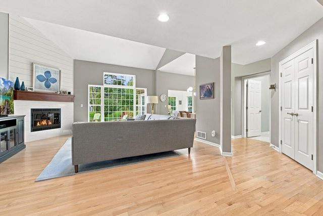 4949 Lake DRIVE, West Bend, WI 53095