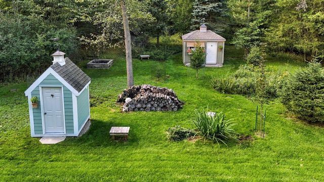 4949 Lake DRIVE, West Bend, WI 53095