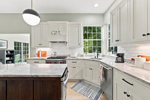 4949 Lake DRIVE, West Bend, WI 53095