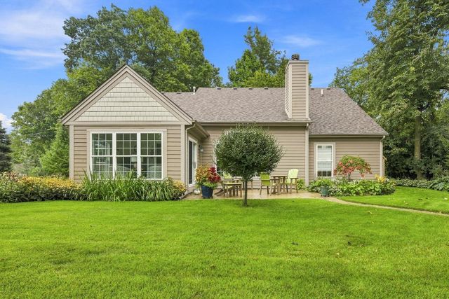 4949 Lake DRIVE, West Bend, WI 53095