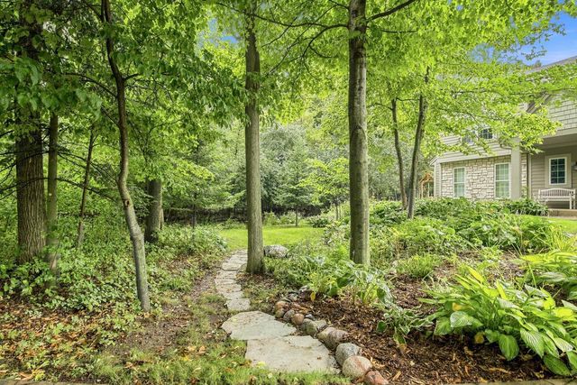 4949 Lake DRIVE, West Bend, WI 53095