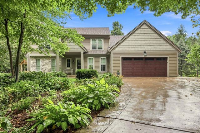 4949 Lake DRIVE, West Bend, WI 53095