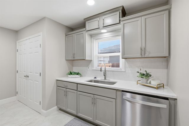 4805 Capitol Avenue, Dallas, TX 75204
