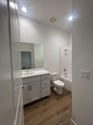 816 Rosette Ct, Roseville, CA 95747