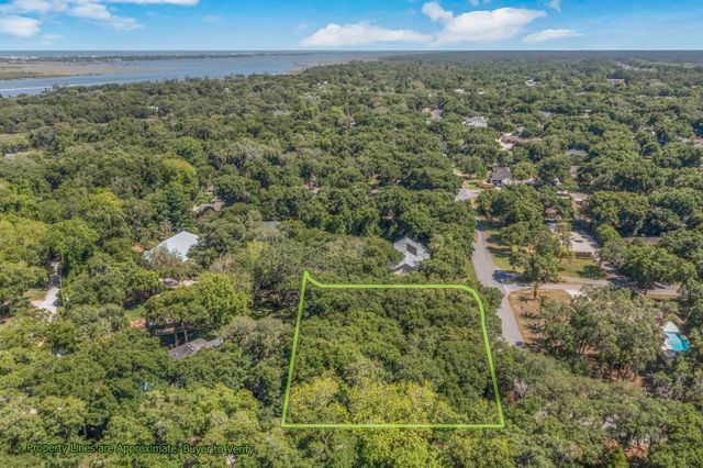 700 Wilkes Ct., St Augustine, FL 32086