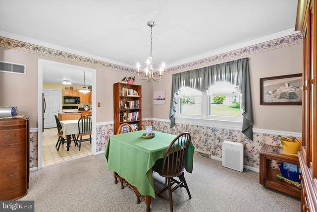 30 EDGEWOOD DR, Lititz, PA 17543