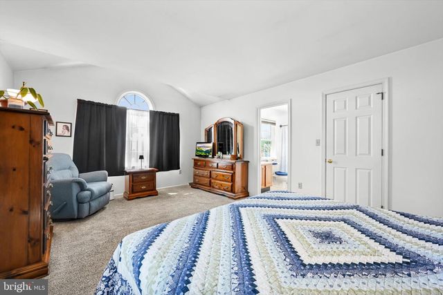 30 EDGEWOOD DR, Lititz, PA 17543
