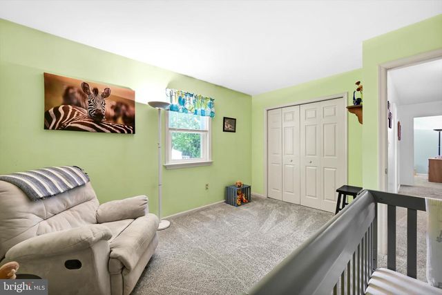 30 EDGEWOOD DR, Lititz, PA 17543