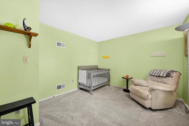 30 EDGEWOOD DR, Lititz, PA 17543